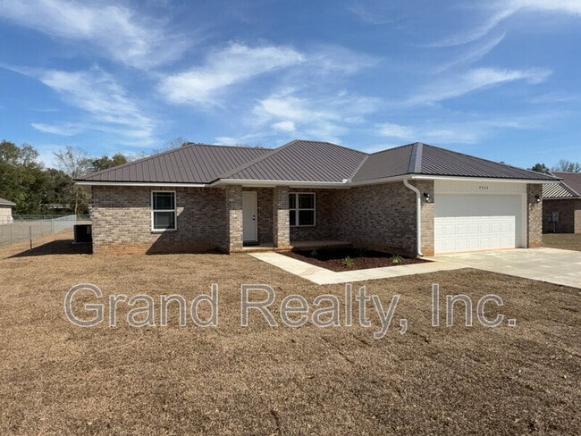 4026 Roxies Ln in Milton, FL - Building Photo - Building Photo