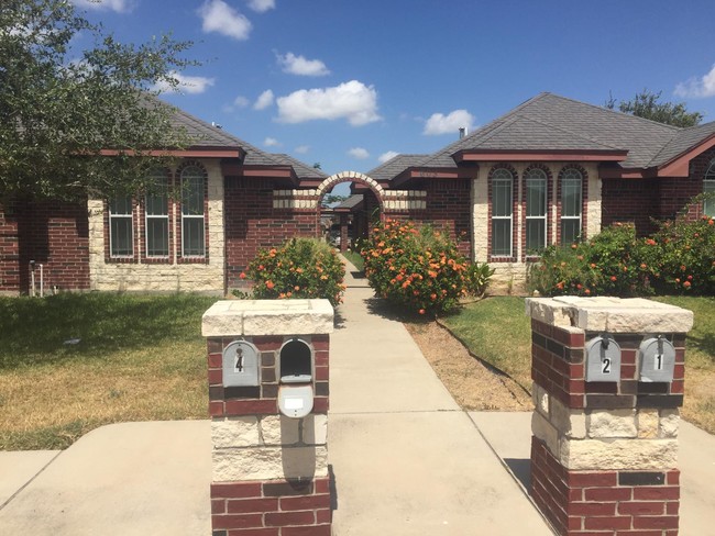 Sprague Landing in Edinburg, TX - Building Photo - Other