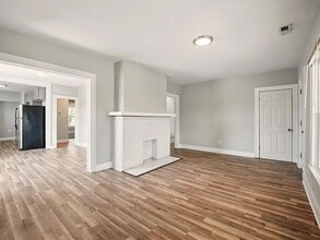 833 Lilley Ave in Columbus, OH - Foto de edificio - Building Photo