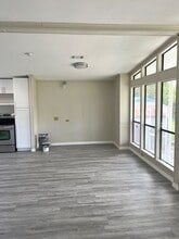 2376 Case Ln in North Fort Myers, FL - Foto de edificio - Building Photo