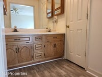 114 Stetson Dr photo'