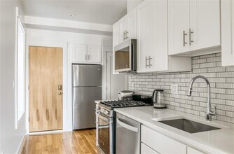 401 Columbia St, Unit 3 in Cambridge, MA - Building Photo - Building Photo