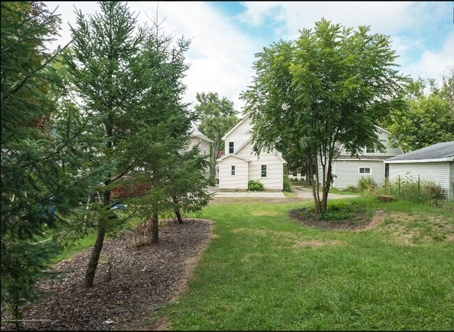 919 W Genesee St in Lansing, MI - Building Photo - Building Photo