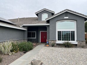 20339 Hohokam Ct in Apple Valley, CA - Building Photo - Building Photo