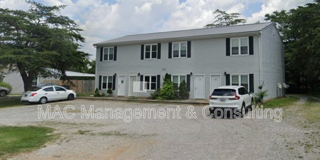 property at 790 Dixie Park Dr