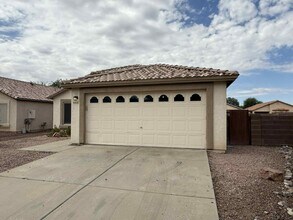 2945 Bronze Creek Way in Tucson, AZ - Building Photo - Building Photo