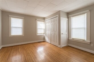 25 Pleasant St in Fairport, NY - Building Photo - Building Photo