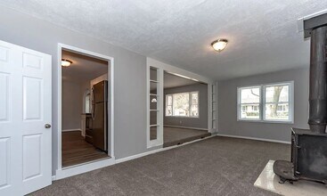 13119 Fuller Ave in Grandview, MO - Building Photo - Building Photo