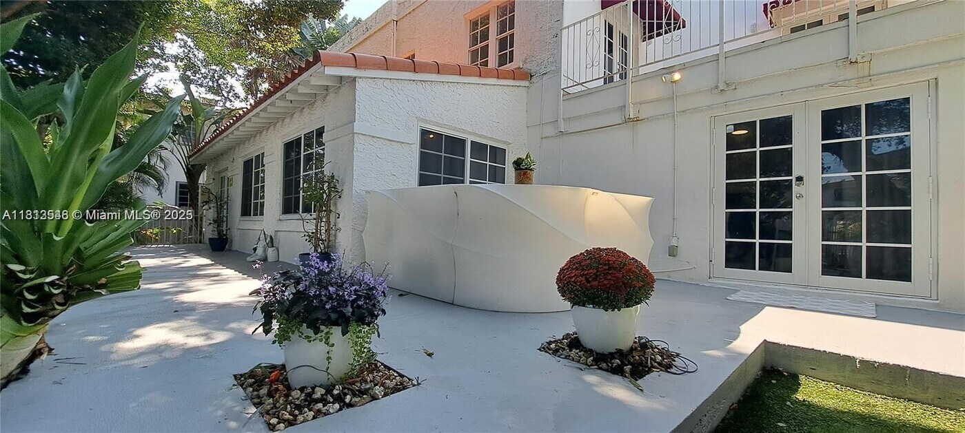 846 Michigan Ave in Miami Beach, FL - Building Photo