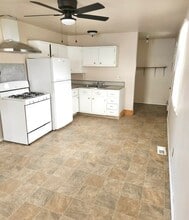 1505 Holly Hill Dr in Champaign, IL - Building Photo - Building Photo
