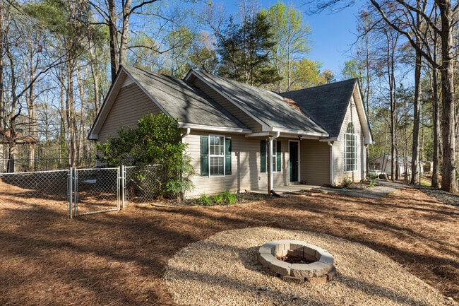 property at 6605 Overton Cir