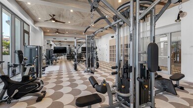 225 1st Ave N, Unit A3 in St. Petersburg, FL - Building Photo - Building Photo