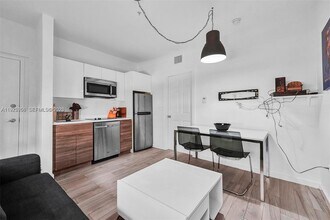 1450 Meridian Ave in Miami Beach, FL - Building Photo - Building Photo