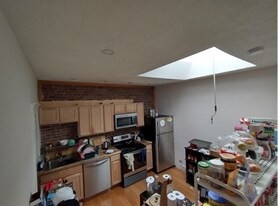24 S Huntington Ave, Unit 03 in Boston, MA - Building Photo