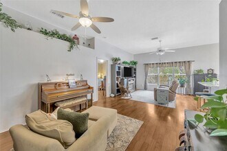 416 Henderson Ave in Seffner, FL - Building Photo - Building Photo