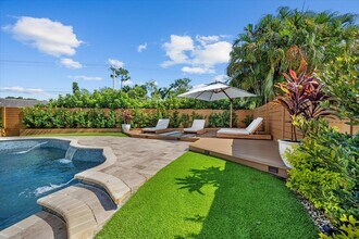 404 Indigo Ave in Wellington, FL - Building Photo - Building Photo