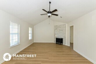 7881 Collins Wood Cove in Memphis, TN - Foto de edificio - Building Photo