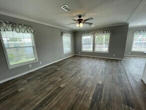 457 Buffalo Way in North Fort Myers, FL - Building Photo - Building Photo