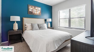 11139 Culebra Rd, Unit 2207 in San Antonio, TX - Building Photo - Building Photo