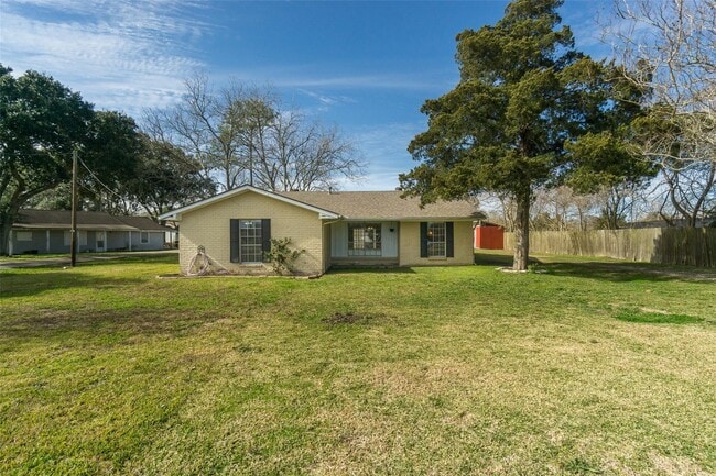 property at 4604 S Tower Rd