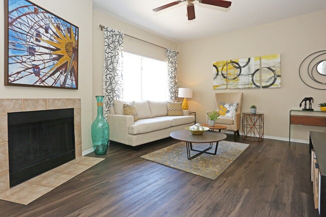 Tresa at Arrowhead in Glendale, AZ - Building Photo - Interior Photo