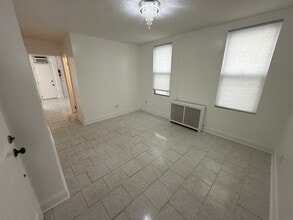 1115 11th St, Unit 1 in North Bergen, NJ - Building Photo - Building Photo