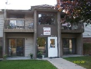 Harbor Lake Apartments in Cheboygan, MI - Building Photo - Building Photo