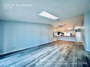 1320 SE 6th Ave in Cape Coral, FL - Building Photo - Building Photo