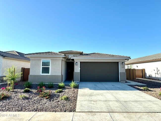 property at 36370 W Leonessa Ave