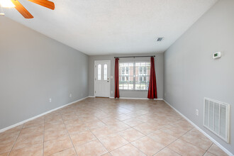 135 W Minnesota Ave in DeLand, FL - Building Photo - Building Photo