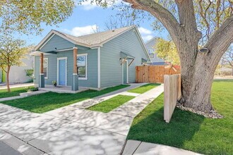 522 Arthur St in San Antonio, TX - Building Photo - Building Photo