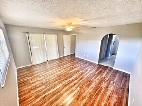 1365 SE Bayharbor St in Port St. Lucie, FL - Building Photo - Building Photo