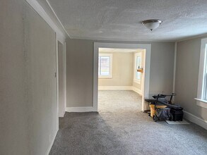 2072 Salisbury Hwy in Statesville, NC - Building Photo - Building Photo