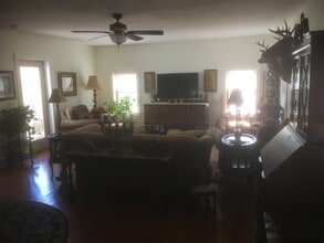 317 E Arch St, Unit #2 in Marquette, MI - Foto de edificio - Building Photo