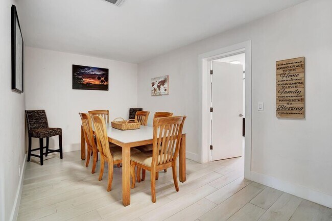 216 NW 4th Ave in Boynton Beach, FL - Building Photo - Building Photo