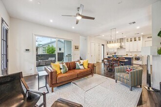 1303 Harriet Ct in Austin, TX - Building Photo - Building Photo
