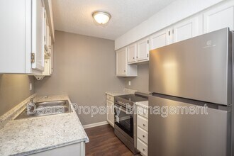 6016 Leavenworth Rd in Kansas City, KS - Building Photo - Building Photo