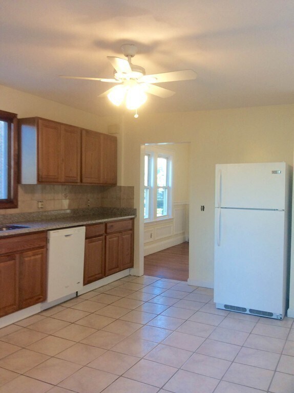 61-63-63 Bartlett Ave in Belmont, MA - Building Photo - Building Photo