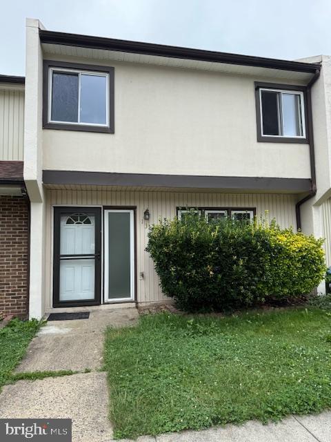 property at 1305 Wexford Ct