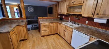 5207 Bemidji Ave N in Bemidji, MN - Foto de edificio - Building Photo