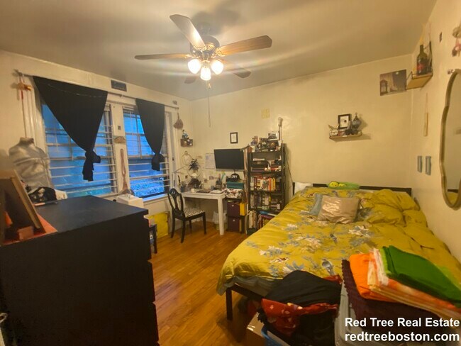 55 Lanark Rd in Boston, MA - Foto de edificio - Building Photo