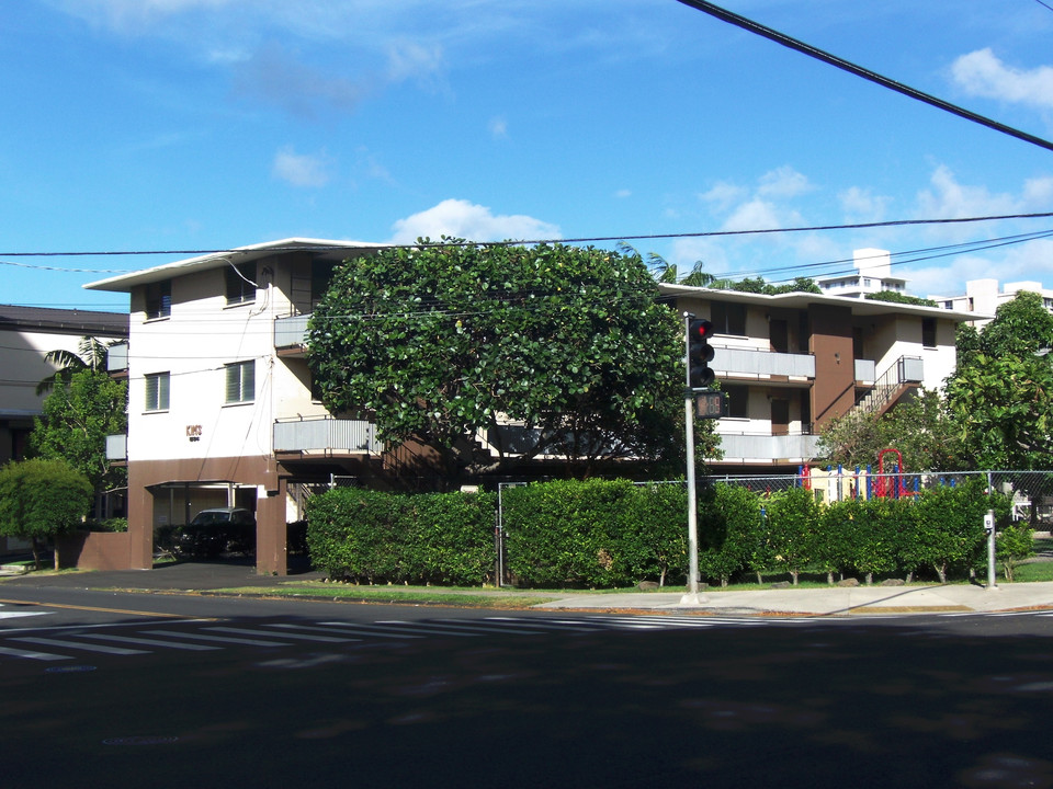 1534 Alexander St in Honolulu, HI - Building Photo