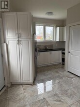 15 Belton Blvd in St Catharines, ON - Building Photo - Building Photo