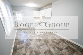 100-102 Holly Ct in Henderson, NC - Building Photo - Building Photo