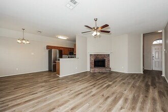 1326 Misty Dr, Unit 1061 in Midlothian, TX - Building Photo - Building Photo