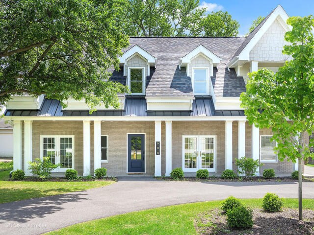 608 W 55th St in Hinsdale, IL - Building Photo