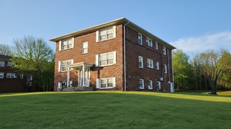 17 Old Allamuchy Rd, Unit 1 in Hackettstown, NJ - Building Photo