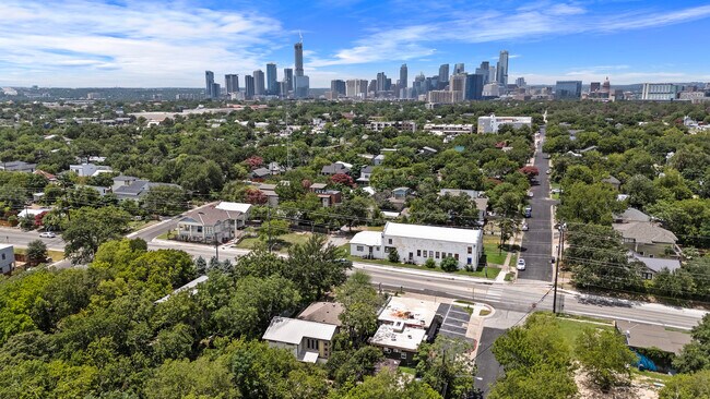 1309 Chestnut Ave in Austin, TX - Building Photo - Building Photo