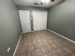 208-216 Monarch Dr in Houma, LA - Foto de edificio - Building Photo