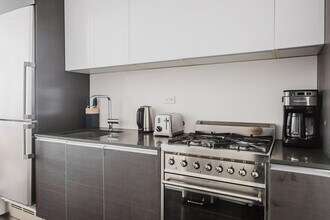 666 West End Ave, Unit SI FL10-ID1959 in New York, NY - Foto de edificio - Building Photo